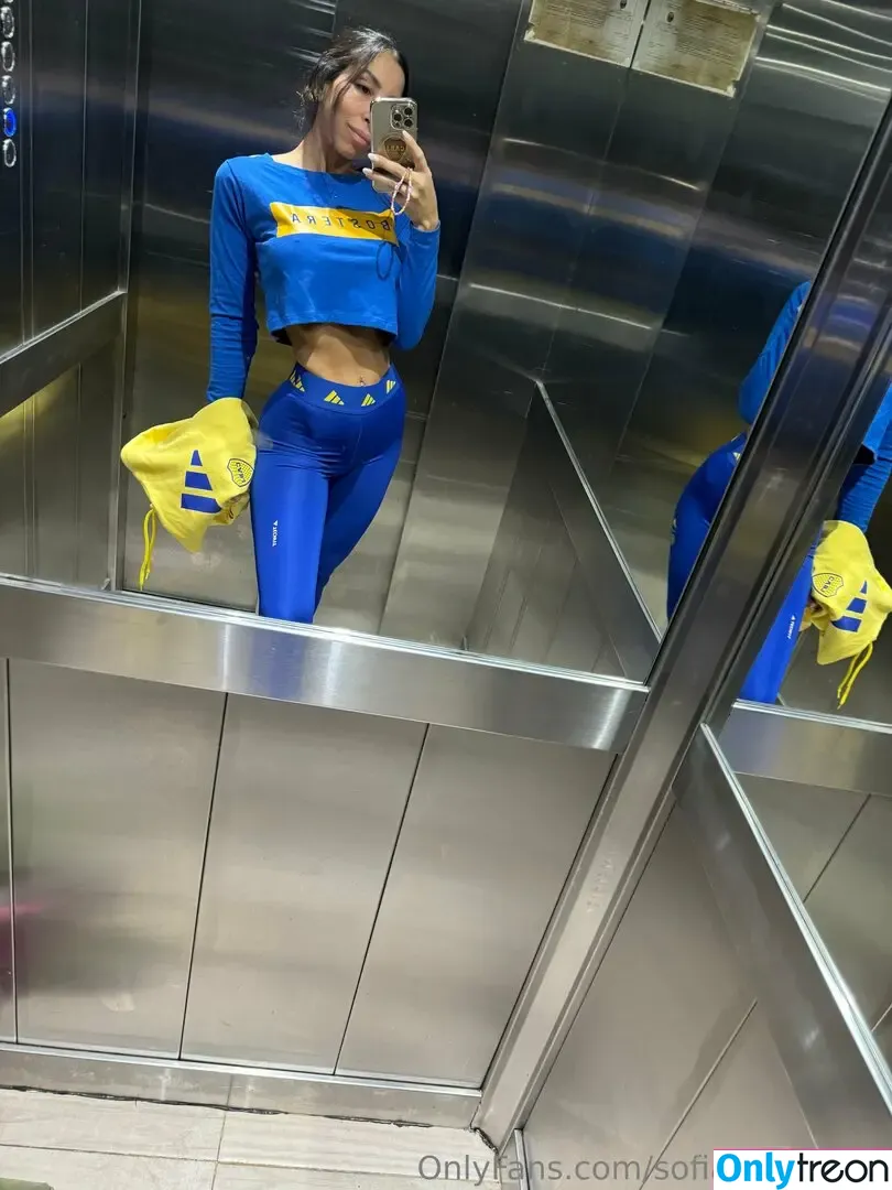 sofiaa_moreno nude photo #0025 (sofia_surferss)