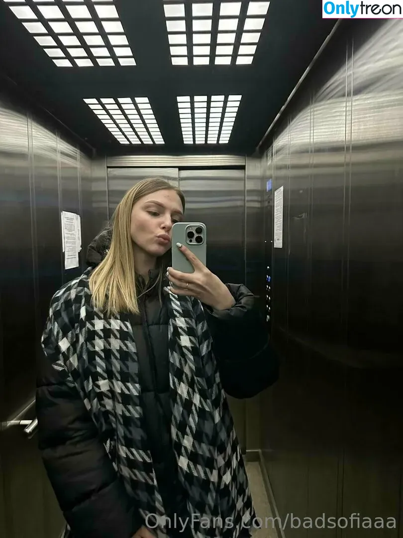 sofiaaaparker голая photo #0047 (sofiaaaparkerlife)