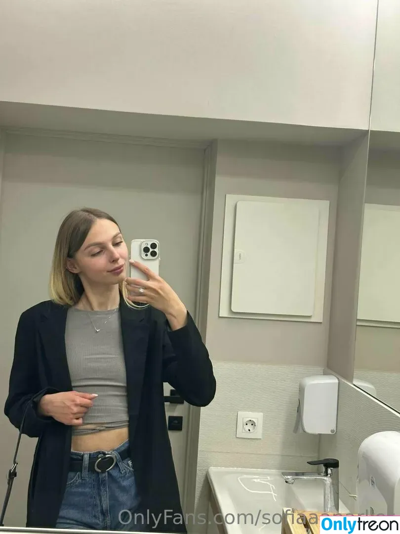 sofiaaaparker nude photo #0092 (sofiaaaparkerlife)