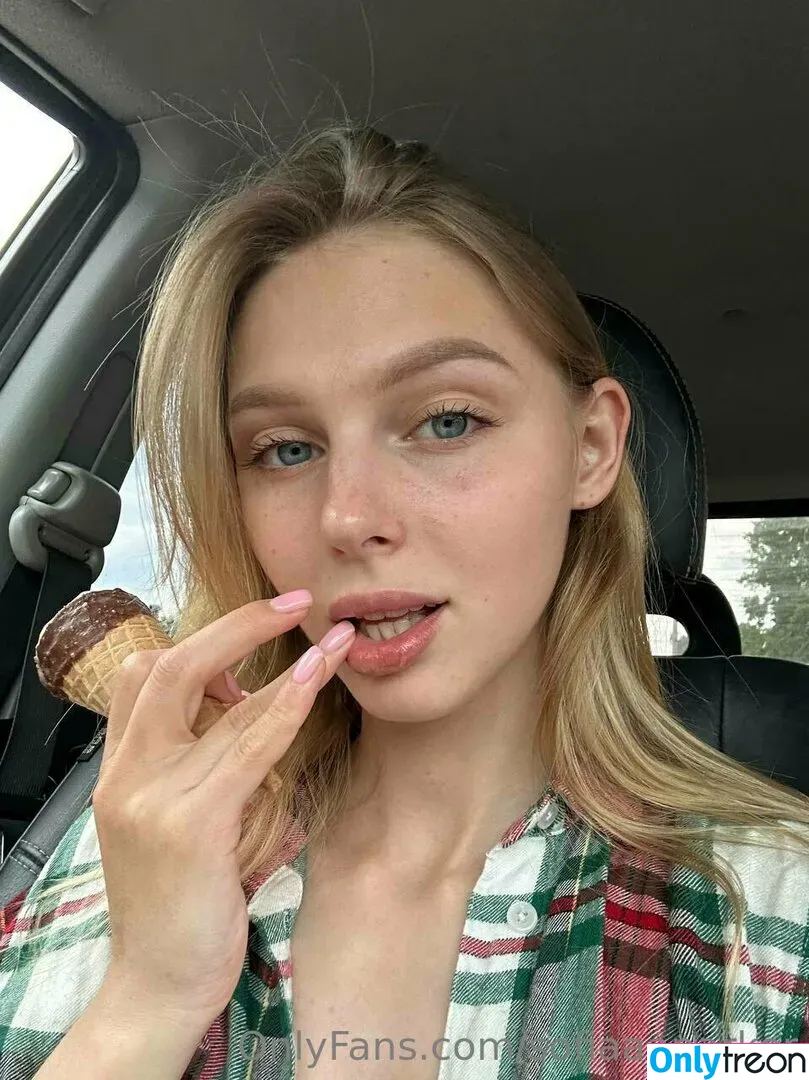 sofiaaaparker голая photo #0109 (sofiaaaparkerlife)