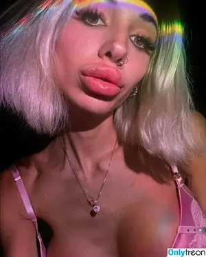 sofiamasiii / sofiabarbiee nude photo #0001