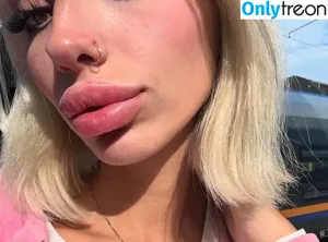 sofiamasiii / sofiabarbiee nude photo #0003