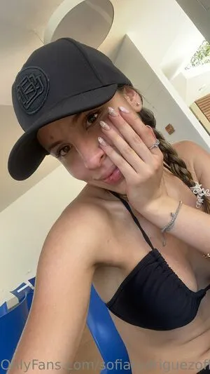 sofiarodriguezofficial / sofia__rdrgz nude photo #0007