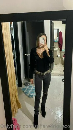 sofiarodriguezofficial / sofia__rdrgz nude photo #0053