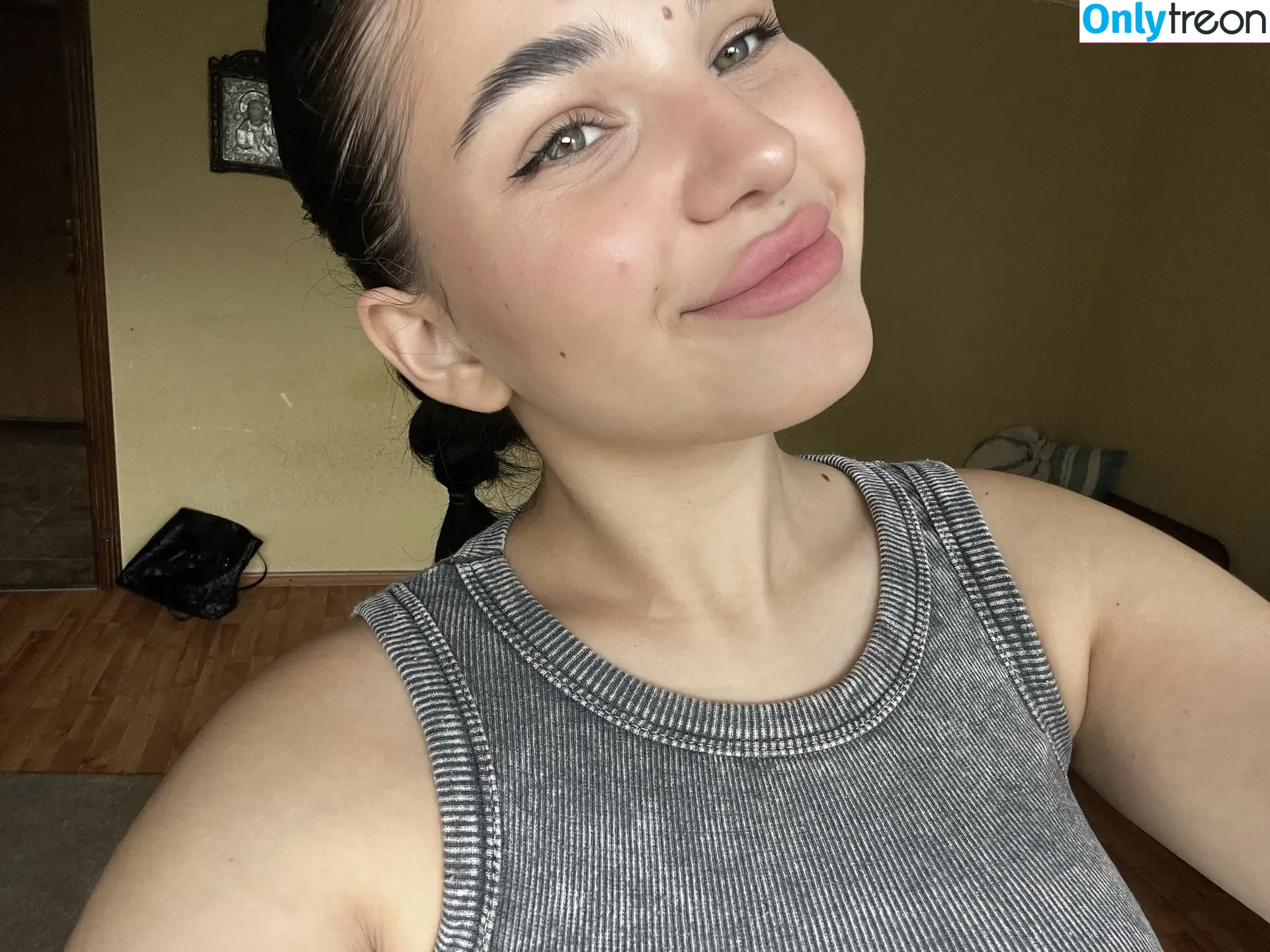 SofiaSun nude photo #0010 (sophiasunnnnnnn)