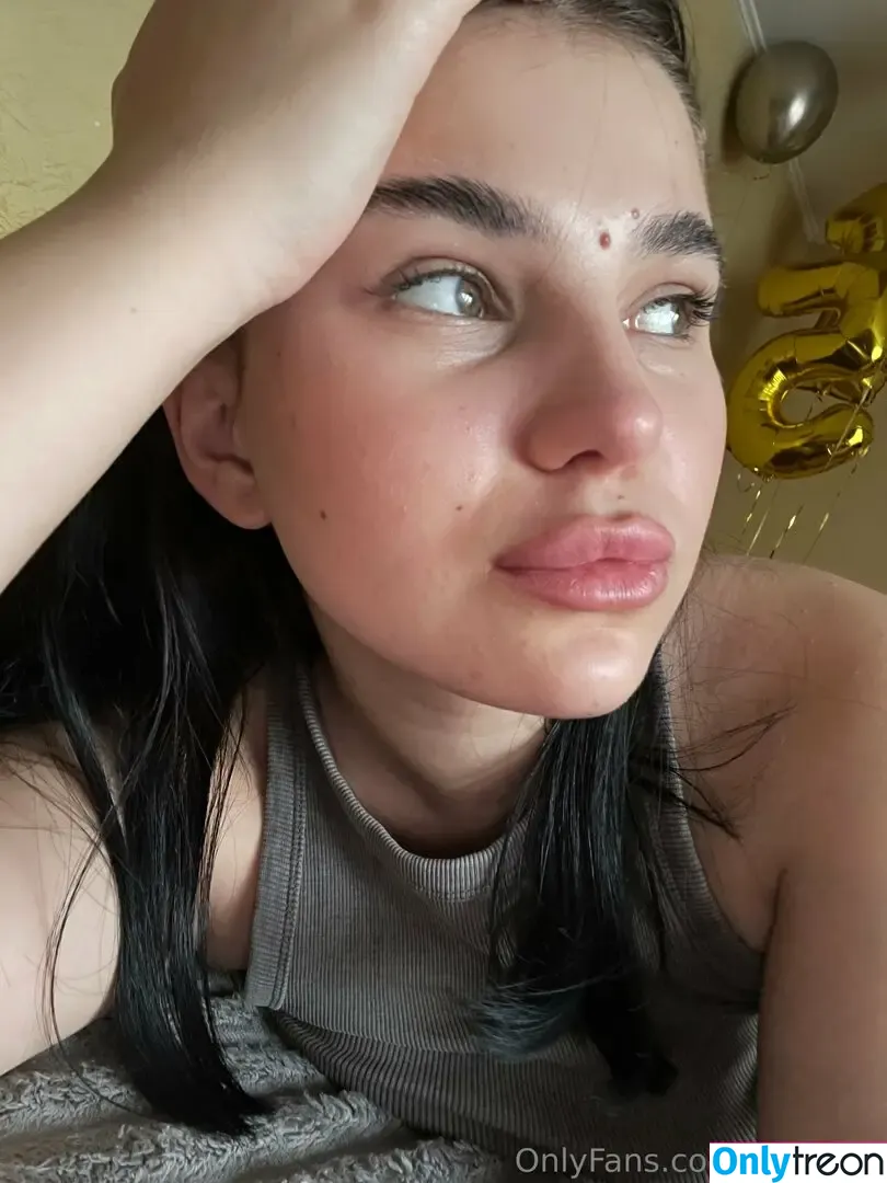 SofiaSun nude photo #0031 (sophiasunnnnnnn)