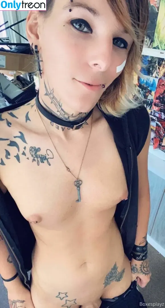 SoftBoxBoi nude photo #0093 (SoftBoxBoi)