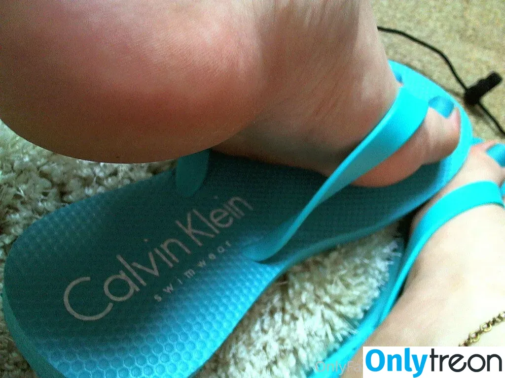 softboyfeetx голая photo #0006 (softboyfeetx)