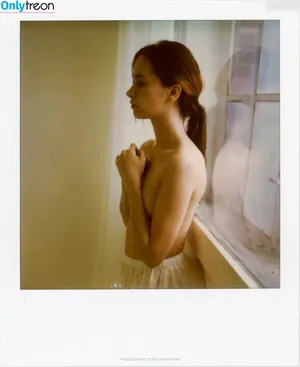  nude photo #0003