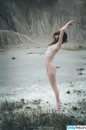  nude photo #0012
