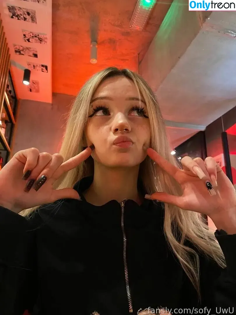 sofy_UwU nude photo #0160 (sofy_UwU)