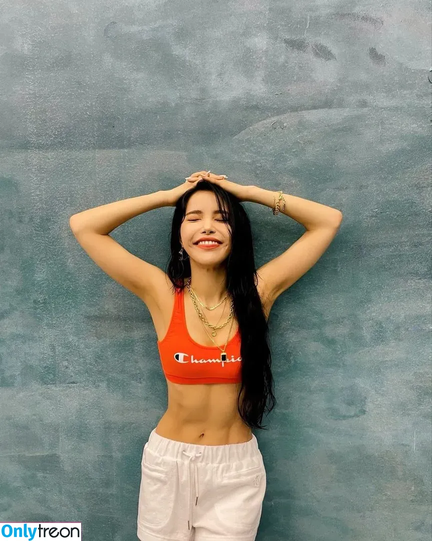 Solar голая photo #0001 (Mamamoo / solarkeem)