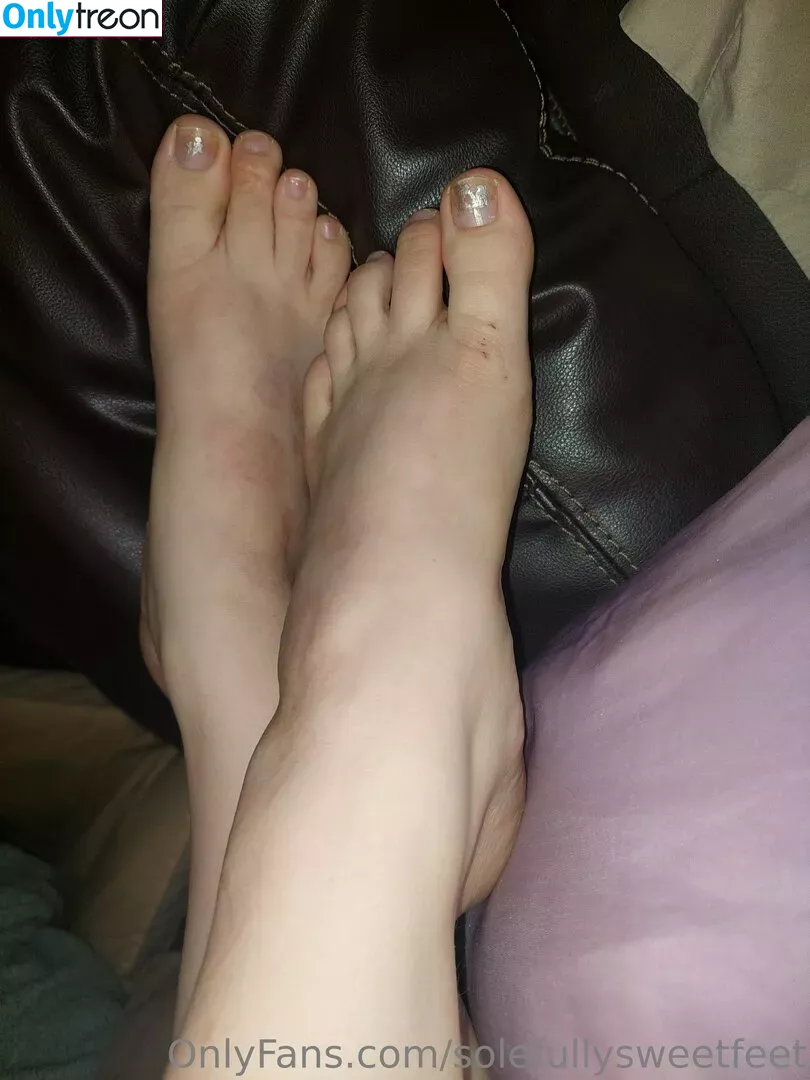 solefullysweetfeet nude photo #0010 (daisysolefullysweet)