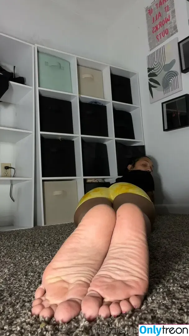 solesbylunaa nude photo #0026 (solesbyluna)