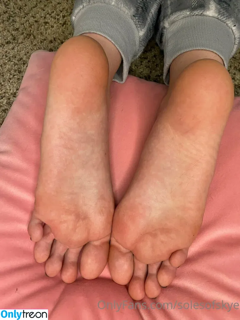 SolesOfSkye nude photo #0043 (feetphotossss)