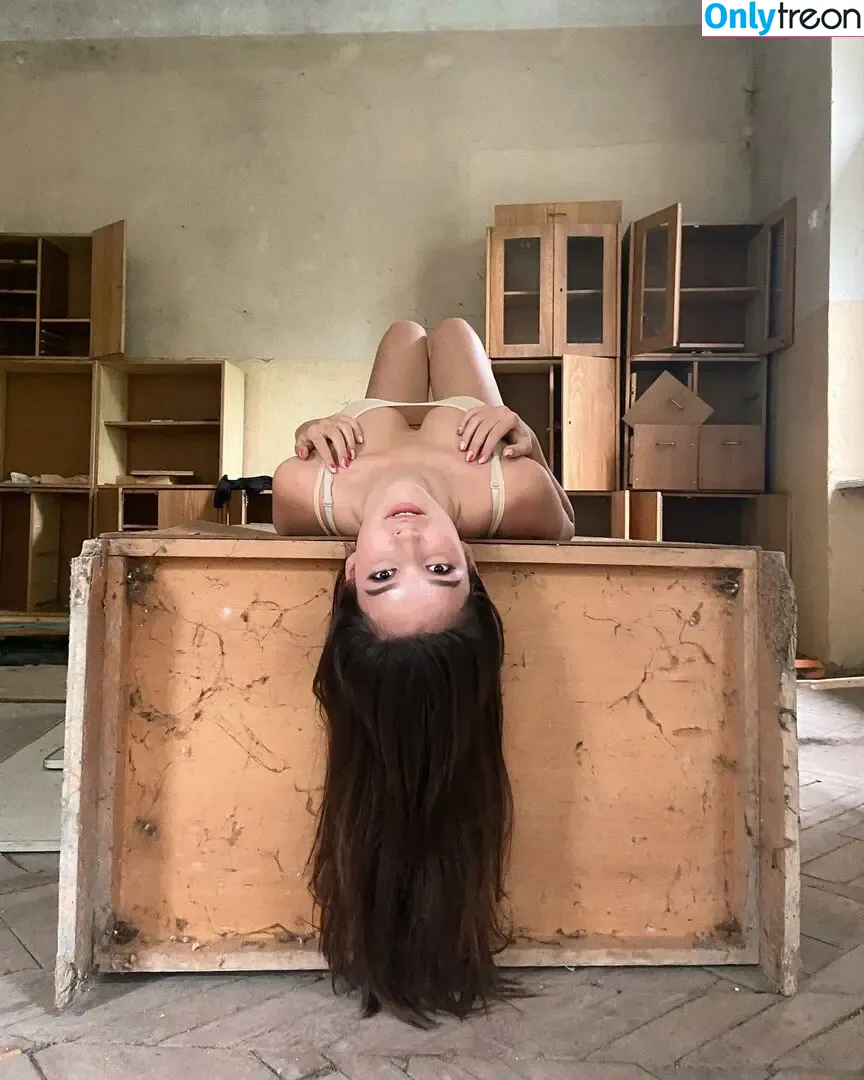 Solllomia голая photo #0011 (miamaievska)