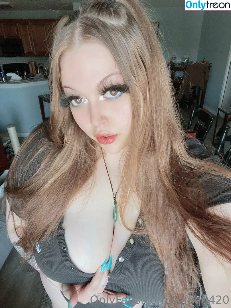 SoloQQ420 nude photo #0021 (soloqq420ttv)