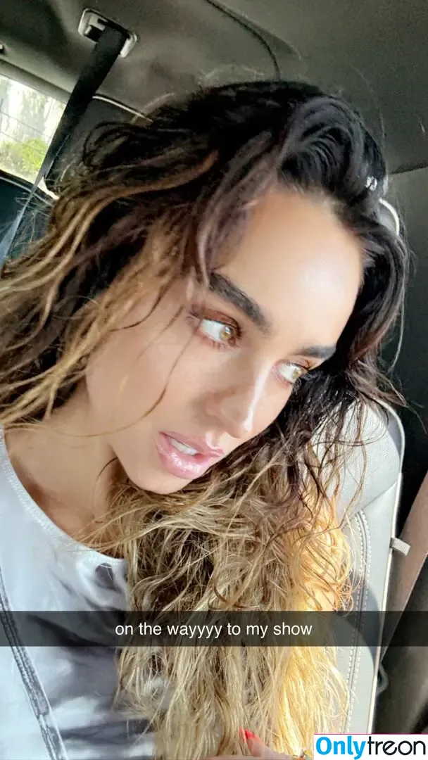 Sommer Ray nude photo #3585 (sommer-ray / sommerray)