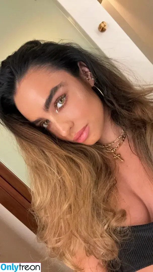 Sommer Ray nude photo #4186 (sommer-ray / sommerray)