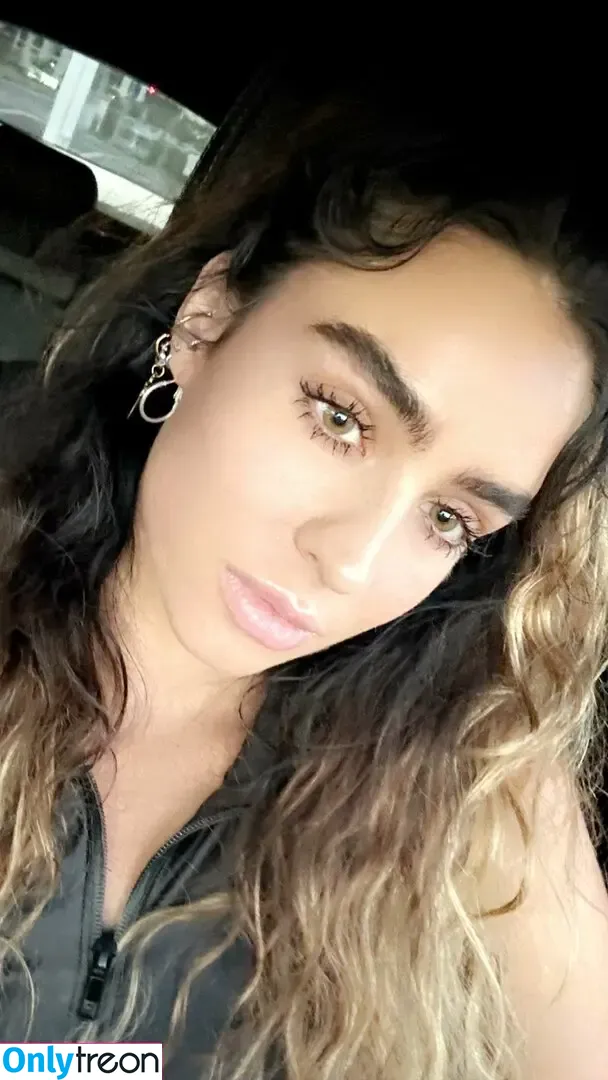 Sommer Ray nude photo #4190 (sommer-ray / sommerray)