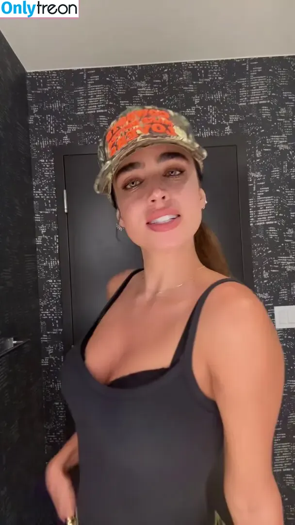 Sommer Ray nude photo #4268 (sommer-ray / sommerray)