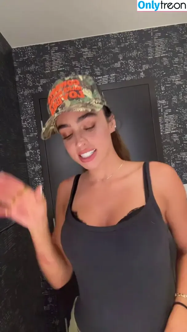 Sommer Ray nude photo #4288 (sommer-ray / sommerray)