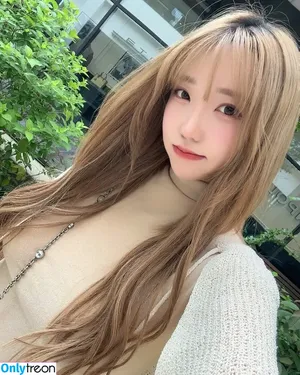 Son Ye Eun / BJ Eunsora 은소라 / Yenny / ye._eun_s2 / yeeny618 / 손예은 фото голая #1139
