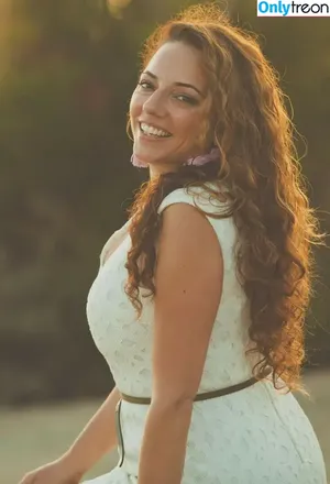 Sona Movsesian / sonamov nude photo #0017