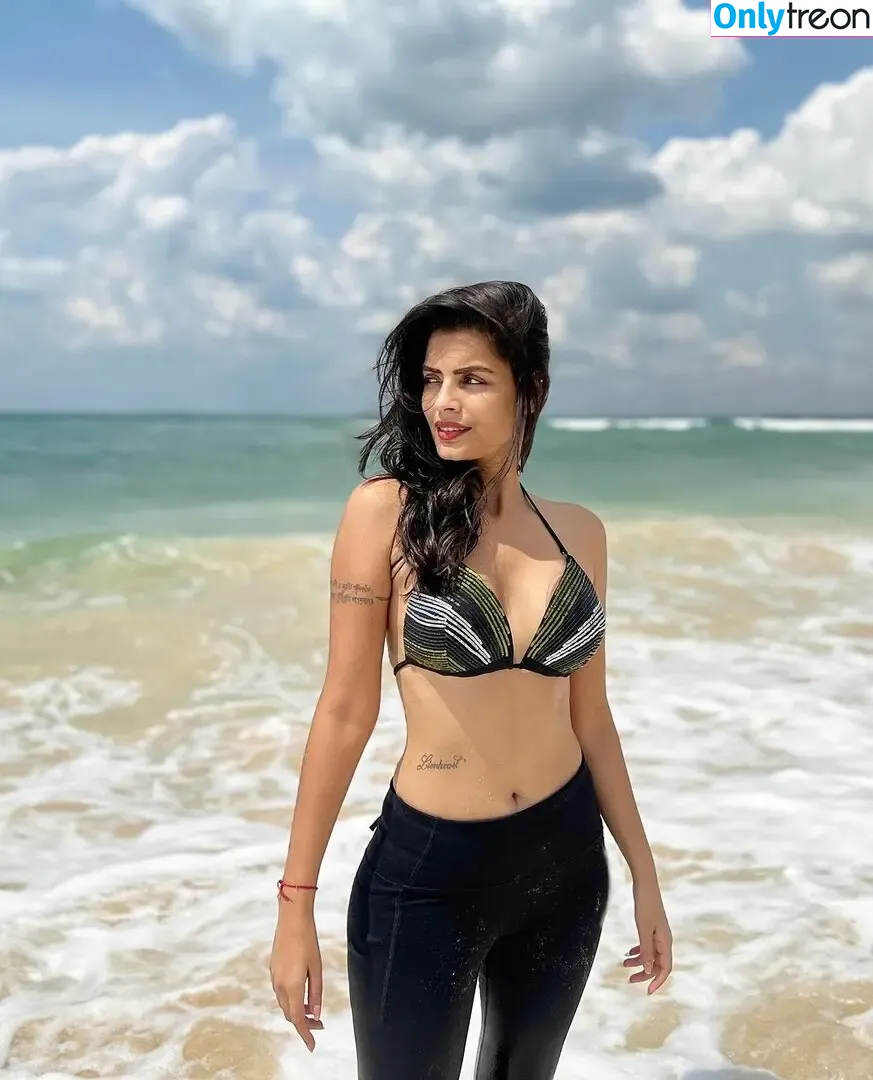 Sonali Raut nude photo #0004 (isonaliraut)