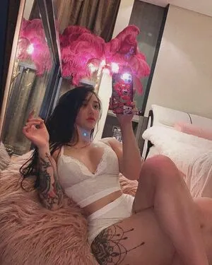Songyuxin Hitomi / songyuxin_hitomi фото голая #0055