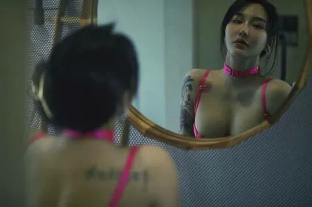 Songyuxin Hitomi / hitomi_official / songyuxin_hitomi фото голая #0152