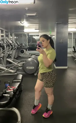 Sonia Elsie ASMR / piscesprincess_xo / soniaelsieofficial nude photo #0136