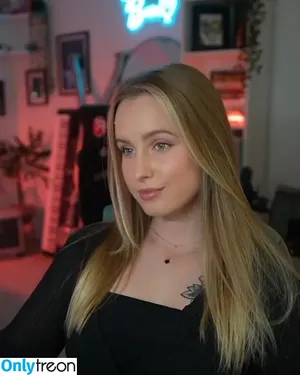 Sonja Reid / OMGitsfirefoxx фото голая #0181