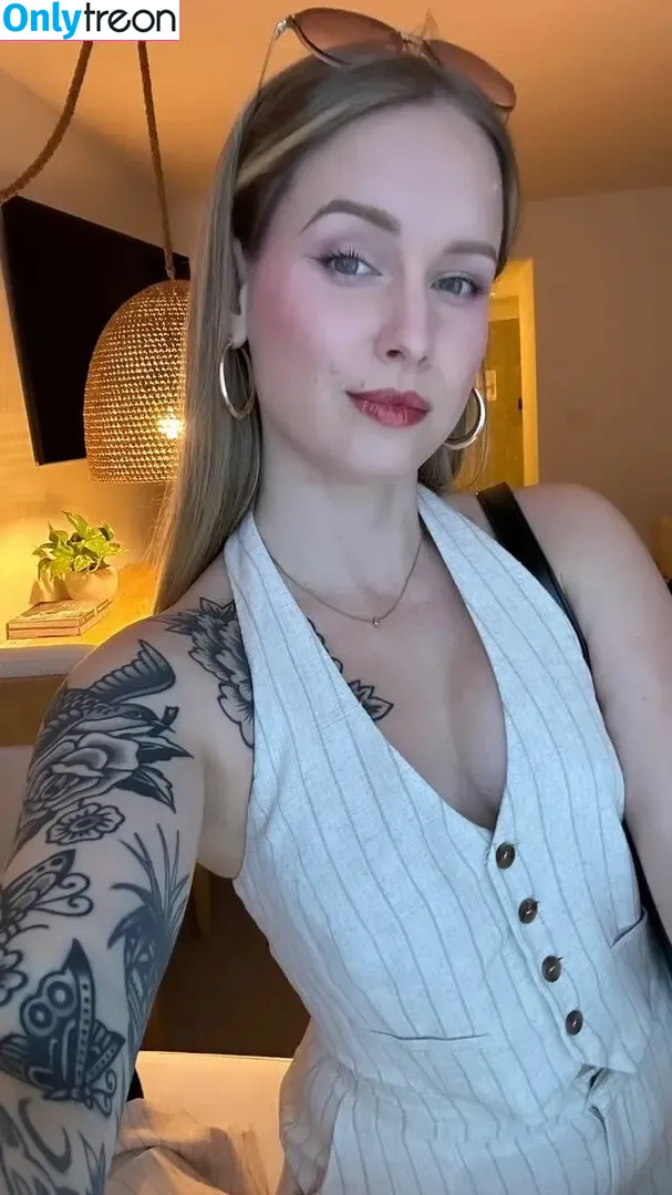Sonja Reid nude photo #0009 (OMGitsfirefoxx)
