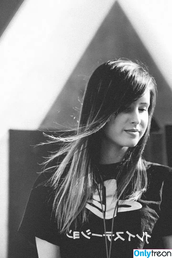 Sonja Reid голая photo #0113 (OMGitsfirefoxx)