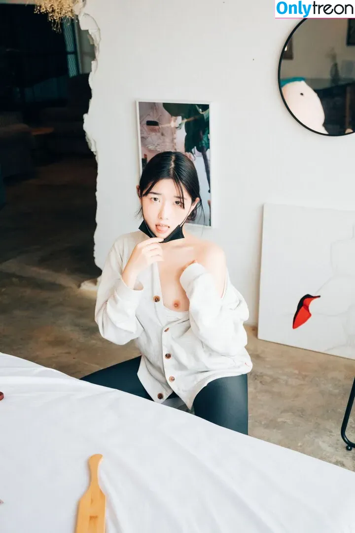 Sonson 손손 голая photo #0006 (sonson_o3o / sonson_uwu)