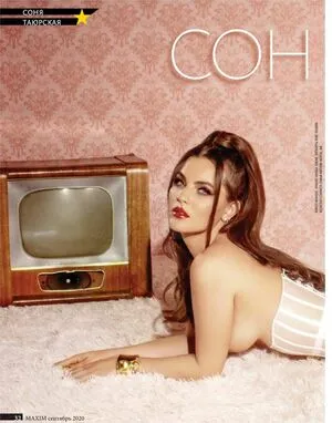 Sonya Tayurskaya / sonyatayurskaya фото голая #0052
