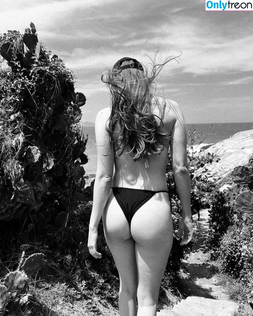 Sophia Abrahão nude photo #0019 (sophiaabrahao)