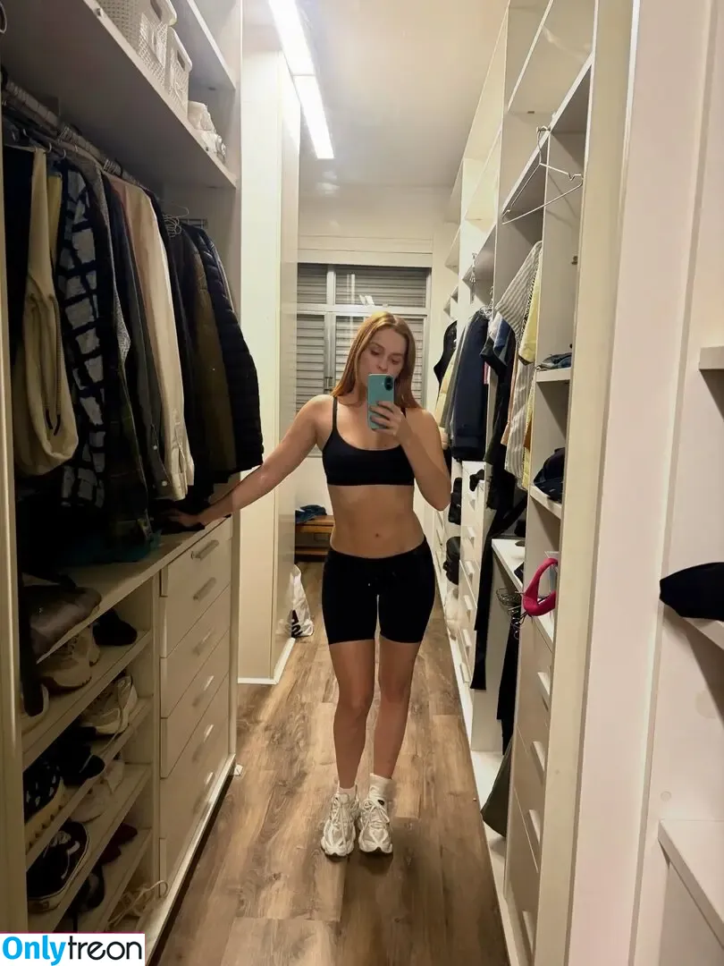 Sophia Abrahão nude photo #0104 (sophiaabrahao)