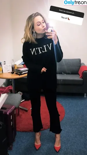 Sophia Flörsch / SophiaFloersch nude photo #0120
