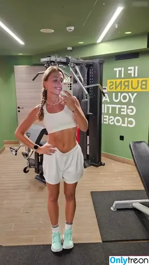 Sophia Flörsch / SophiaFloersch nude photo #0224
