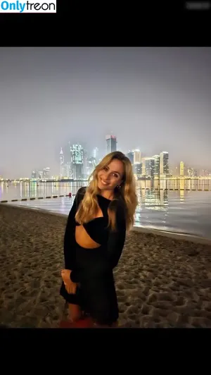Sophia Flörsch / SophiaFloersch nude photo #0230