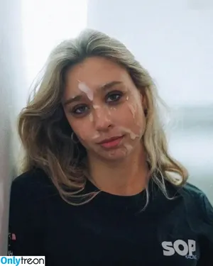 Sophia Flörsch / SophiaFloersch nude photo #0265