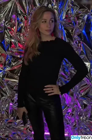 Sophia Flörsch / SophiaFloersch nude photo #0268