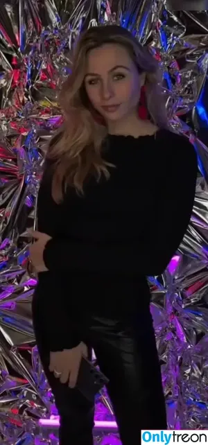 Sophia Flörsch / SophiaFloersch nude photo #0269