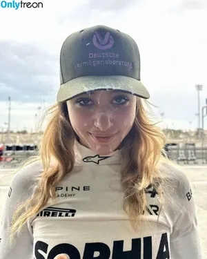 Sophia Flörsch / SophiaFloersch nude photo #0303