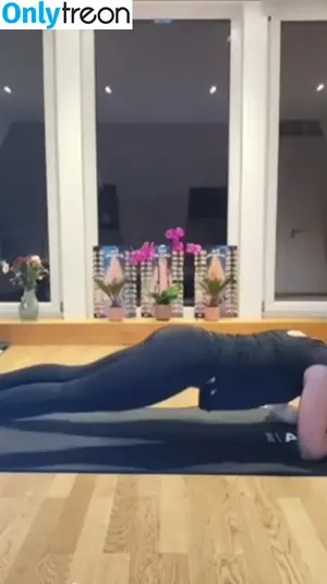Sophia Flörsch / SophiaFloersch nude photo #0312