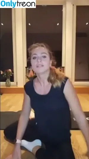 Sophia Flörsch / SophiaFloersch nude photo #0313