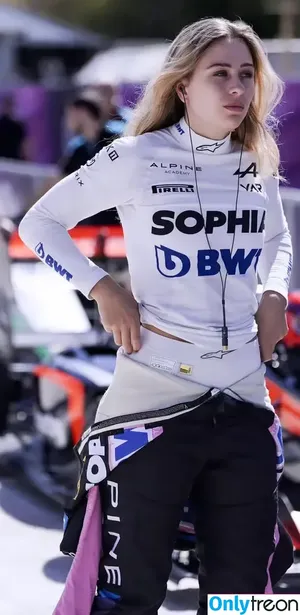 Sophia Flörsch / SophiaFloersch nude photo #0314