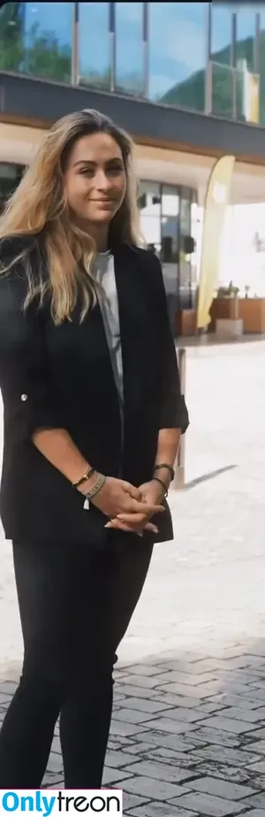 Sophia Flörsch / SophiaFloersch nude photo #0353